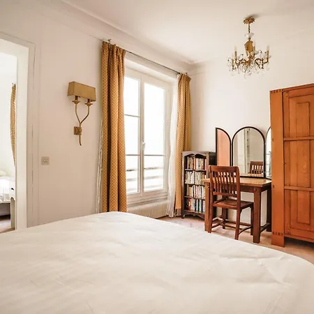 Apartament In Rue Saint-honore Paryż
